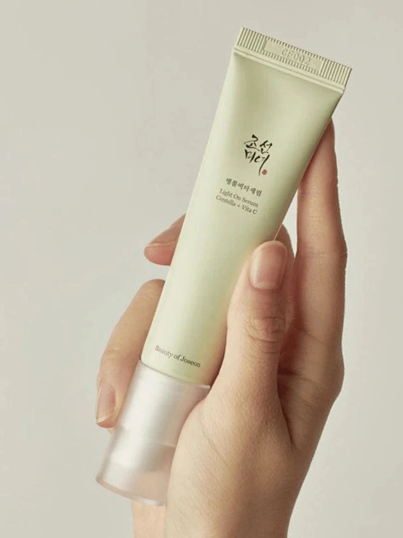 Light On Serum Centella + Vita C