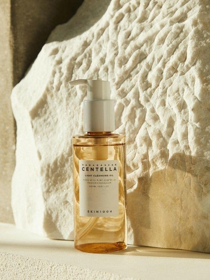Madagascar Centella Light Cleansing Oil